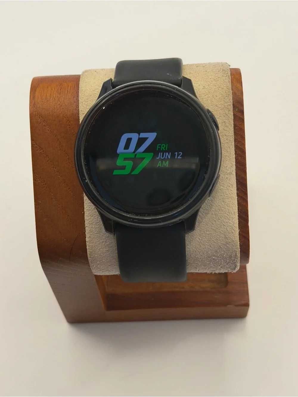 Samsung Galaxy Watch Active, Tested, Charger Included, Case Protecto, Smartwatch